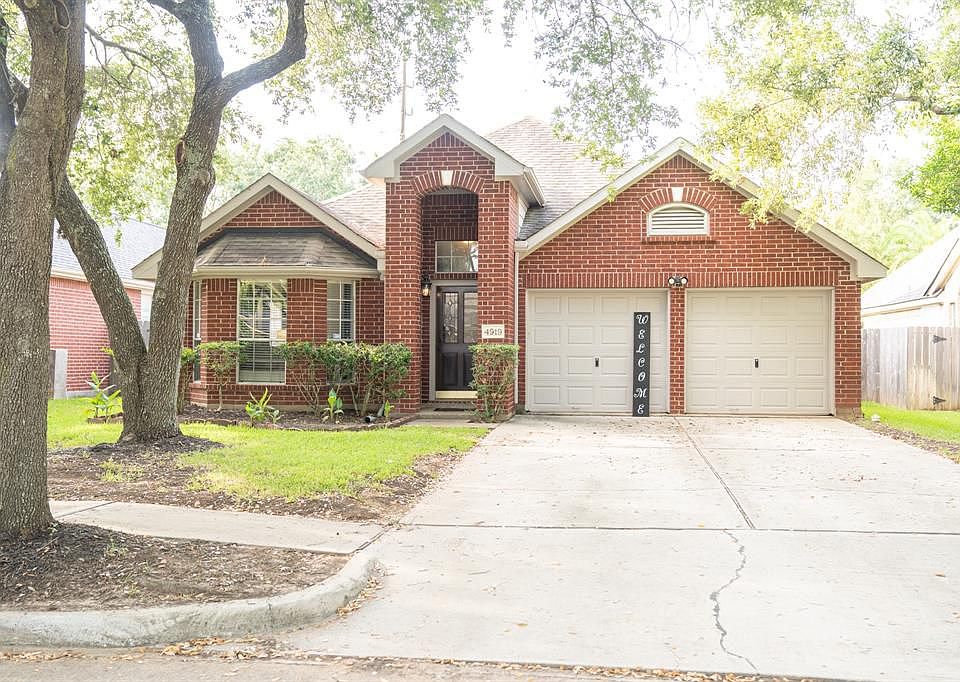 1st image of 4919 Knights Branch Dr