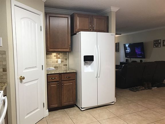 4th image of 8213 County Road 826