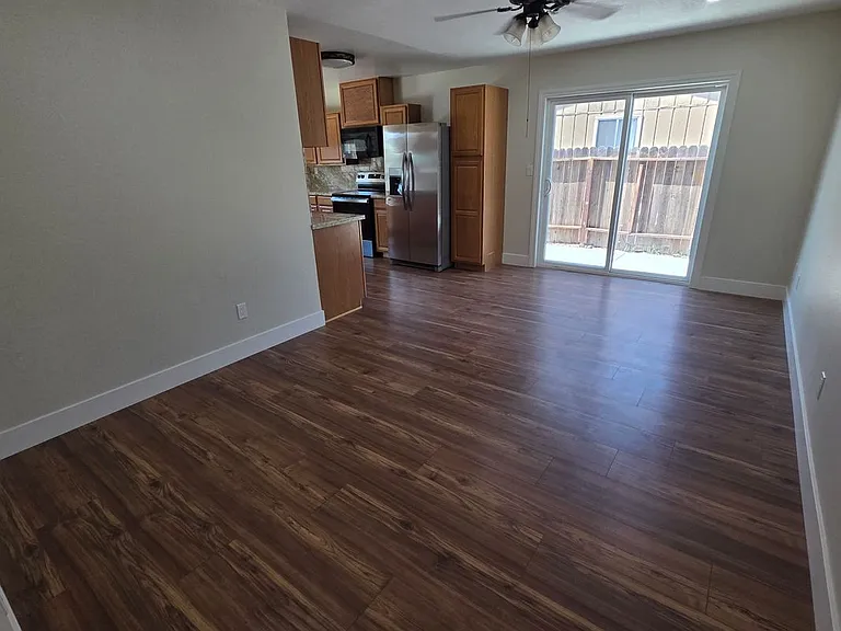 616 Placer Ln — Photo 14