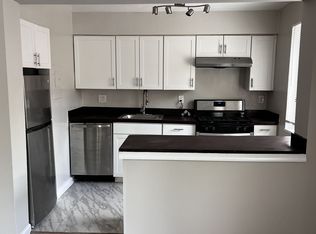4725 1st St SW APT 302, Washington, DC 20032