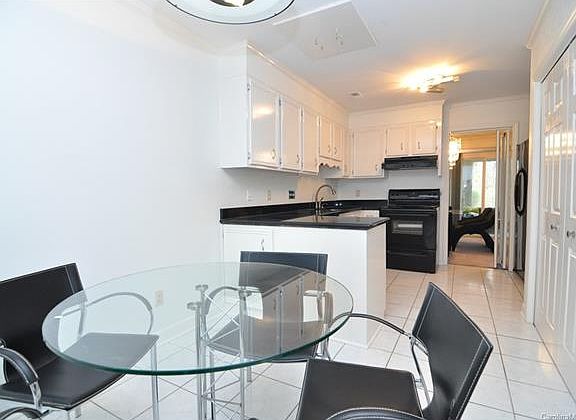 4th image of 4355 Woodglen Ln #4355