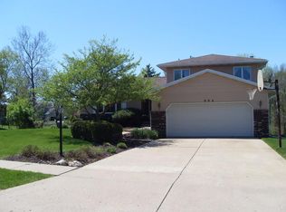 802 Hillcrest Dr, Washington, IL