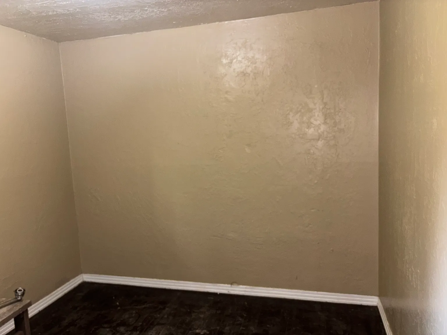 3 bed, 888 sqft, $850 — Photo 4