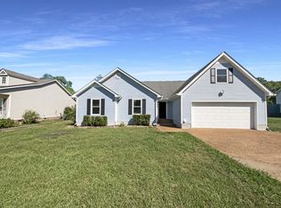 206 Cross Valley Dr, Columbia, TN 38401