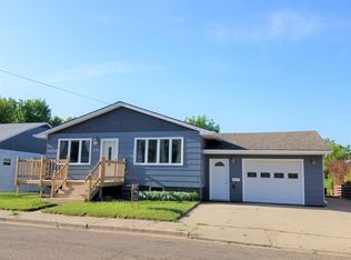 105 Fair St, Beulah, ND 58523
