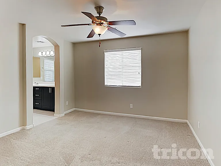12550 W Hummingbird Ter — Photo 8