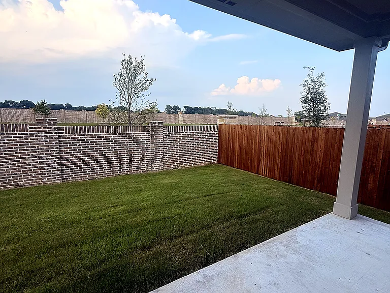 1126 Old Stead Dr — Photo 19