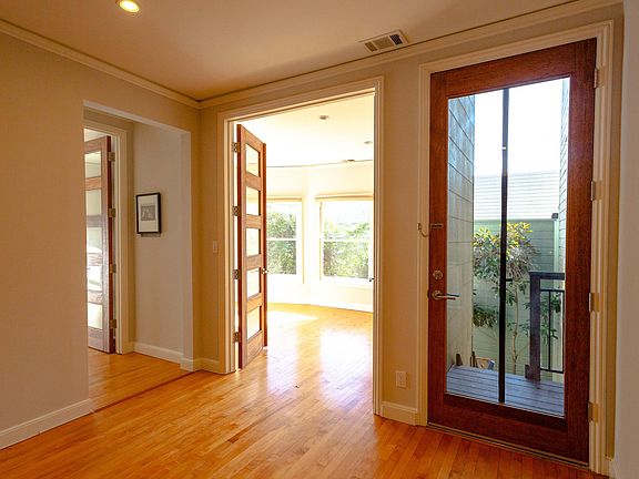 3rd image of 2787 California St APT 3