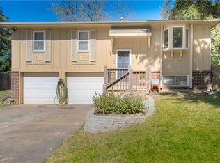 322 Allen St, Buckner, MO 64016