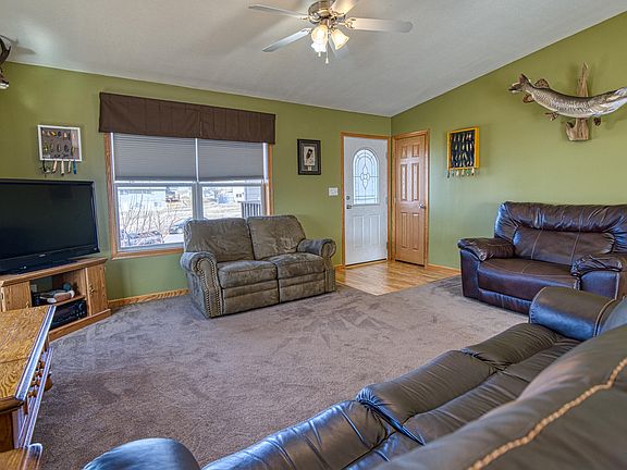 2nd image of 305 Willow Creek Dr