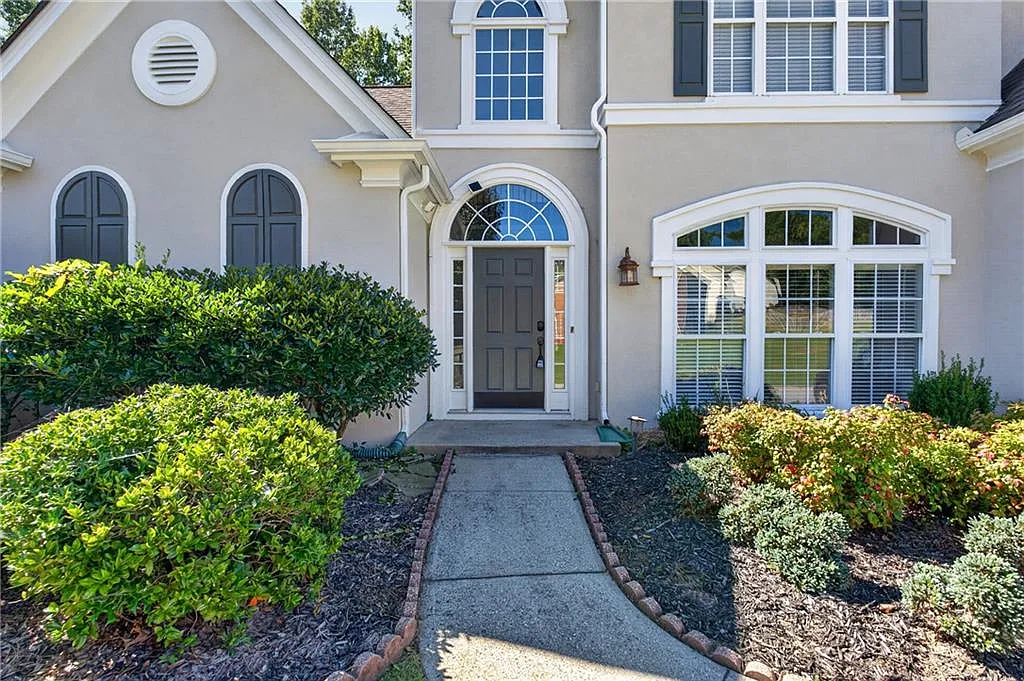 4 bed, 3.5 bath, 2747 sqft, $3,300 — Photo 4