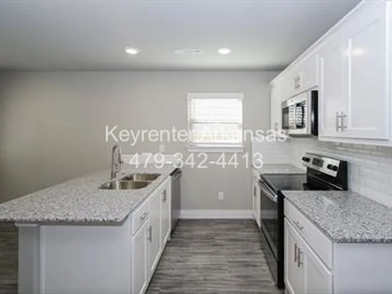 604 E Osage Trce — Photo 7