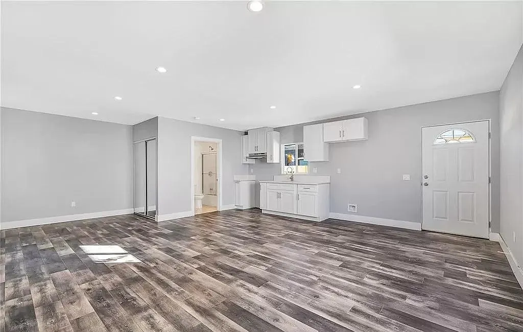 Before 1 bedroom conversion - 13108 Mercer St