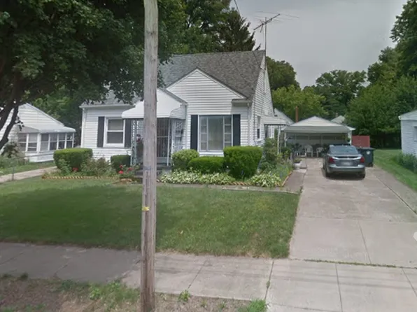 789 Triplett Blvd, Akron, OH 44306