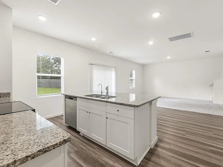 3603 Admiralty Dr — Photo 11