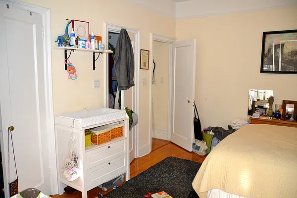 Rented by Oak Tree LLC | media 22