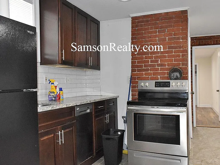 349 Thayer St #LL — Photo 10