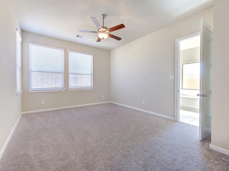 4203 Maple Glen Dr — Photo 17