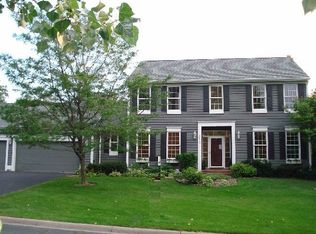 1233 Summit Oaks Dr, Burnsville, MN 55337