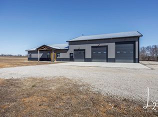 318 15000th Rd, Mound Valley, KS 67354