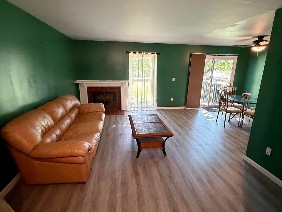 37688 Charter Oaks Blvd, photo 4