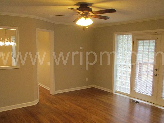 5th image of 371 Landers Dr