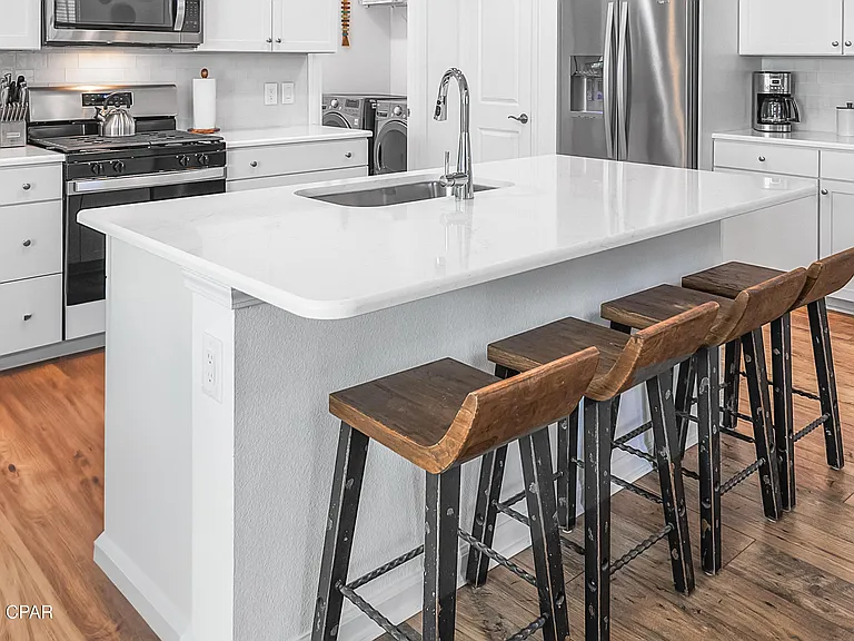 8678 Weekend Dr — Photo 17