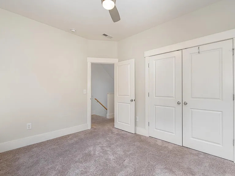1239 Great Ridge Pkwy — Photo 7