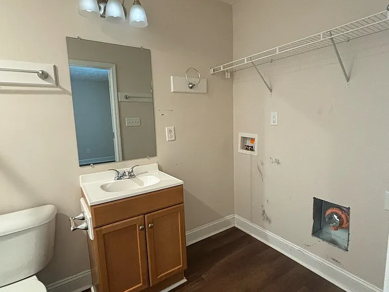 322 E Jenkins St — Photo 10