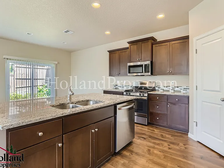 16735 NW Antonio St — Photo 8