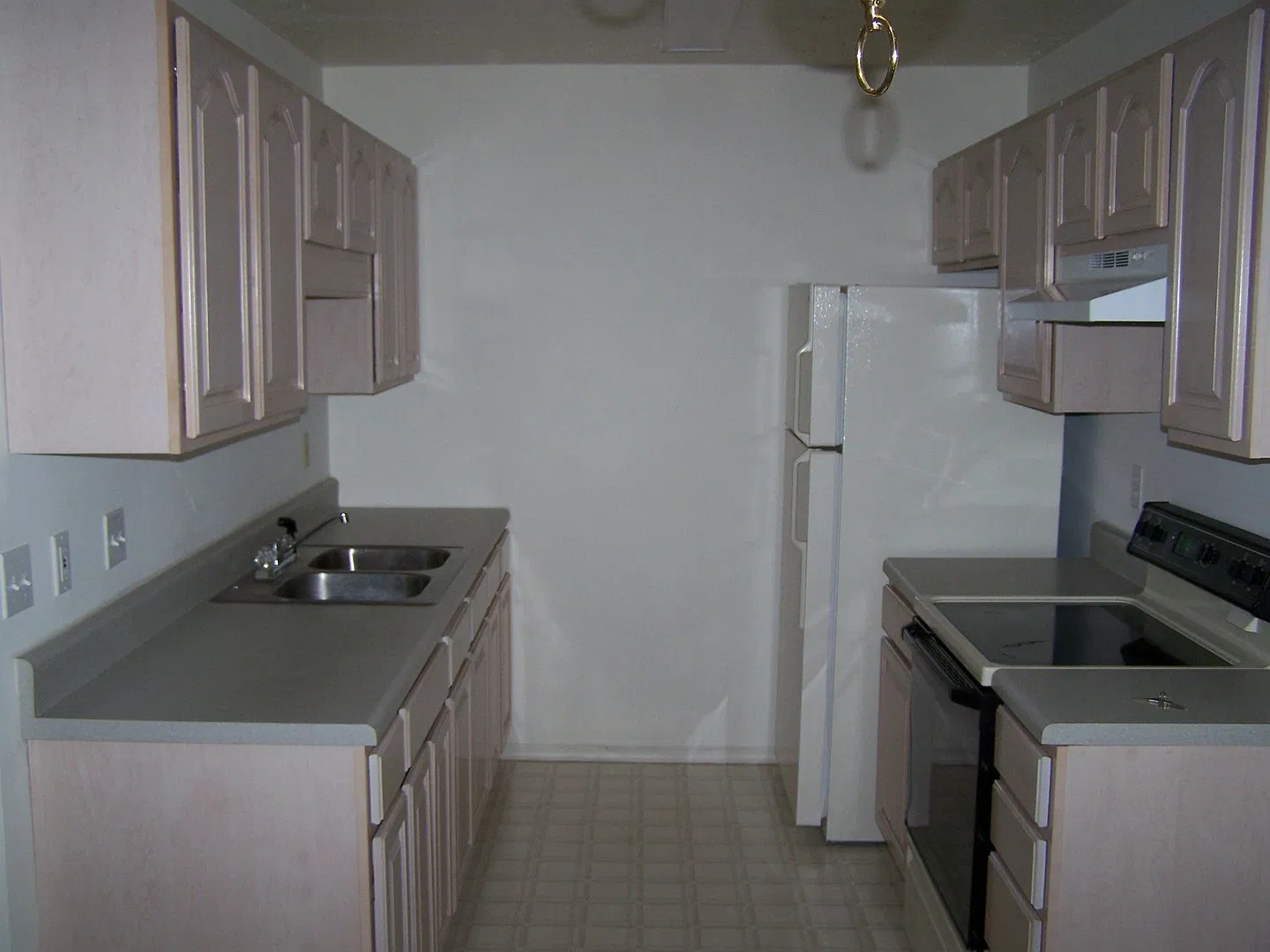 2 bed, 2 bath one level condo w/ carport and neighborhood pool — Photo 3