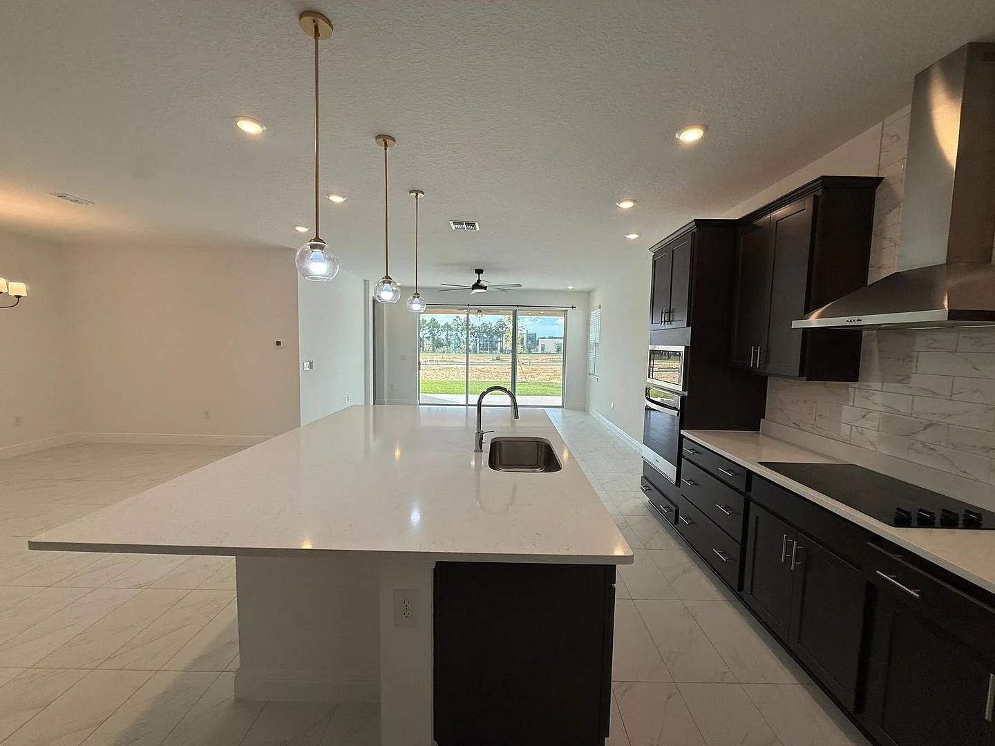 Brand New! Never Occupied Home in Minneola! — Photo 4