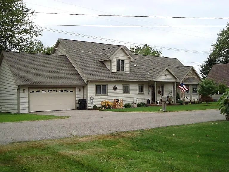 11029 Kennedy photo 1