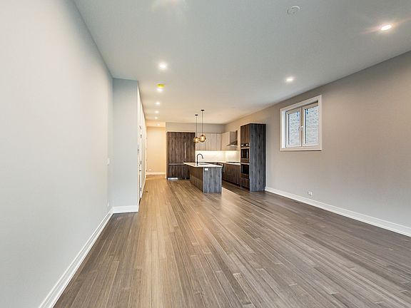 5th image of 4858 N Kenmore Ave #1N