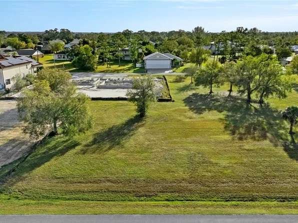 6911 Wood St, Fort Myers, FL 33905