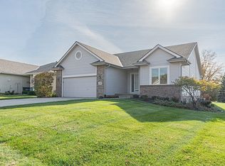 7925 S 94th St, La Vista, NE 68128