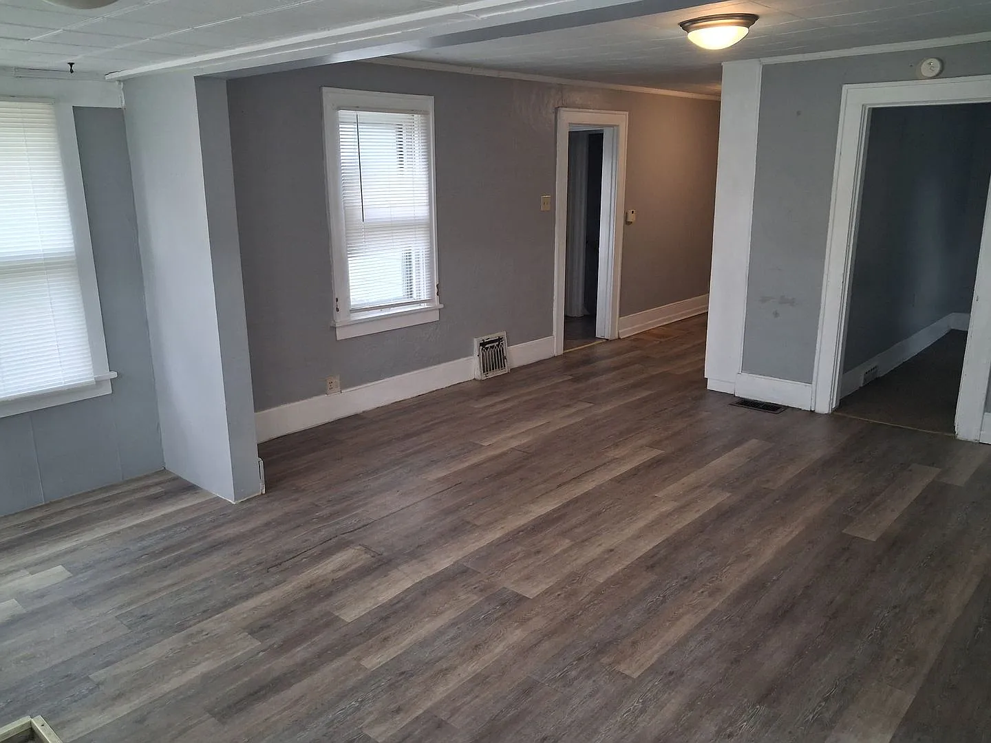 110 S Wilmoth — Photo 3