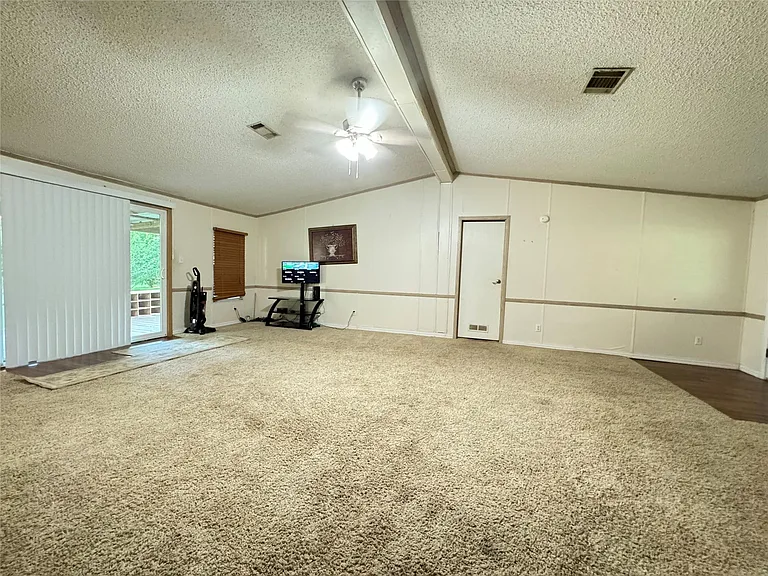 914 County Road 4882 S — Photo 4