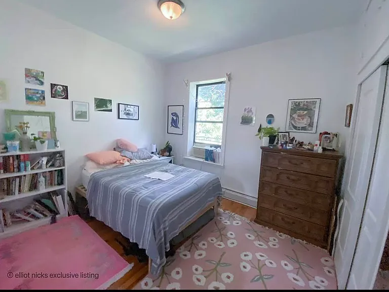 445 Bainbridge St #2 — Photo 2