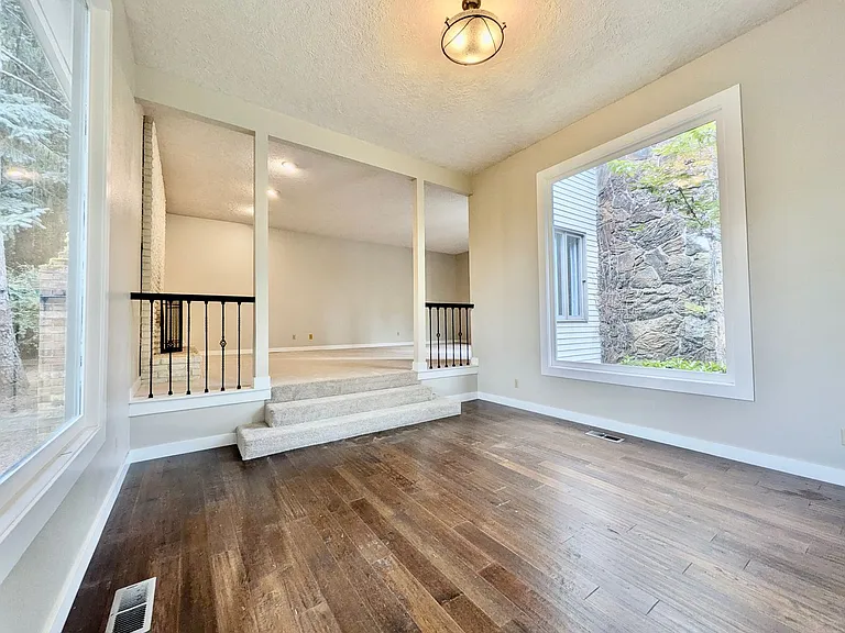 18132 Westview Dr — Photo 21