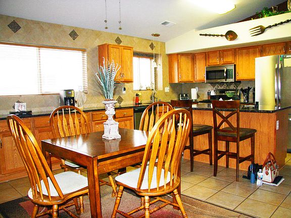 3rd image of 4215 Mesa Dura Dr NW