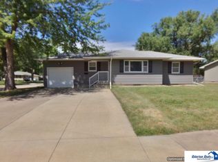 1524 Summit St Beatrice NE 68310 Zillow