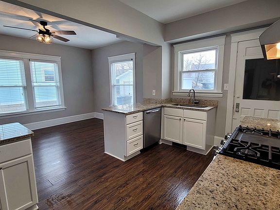 4th image of 1446 Owego Ave