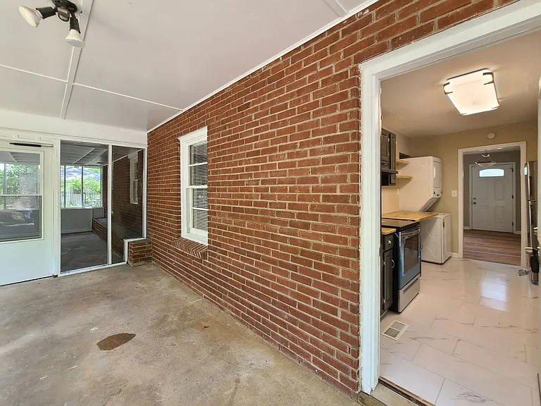 3225 Forrest Hills Dr — Photo 48