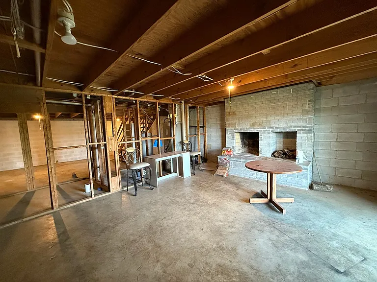319 Harvest Dr — Photo 29