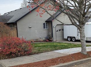 1233 SW McGinnis Ct, Troutdale, OR 97060