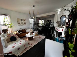 15 Rector Pl #A, Red Bank, NJ 07701