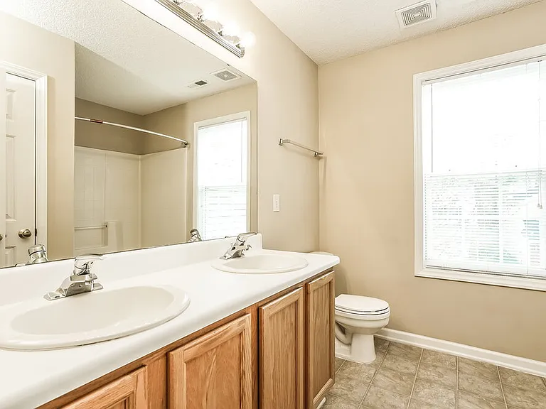 4737 Tommans Trl — Photo 12