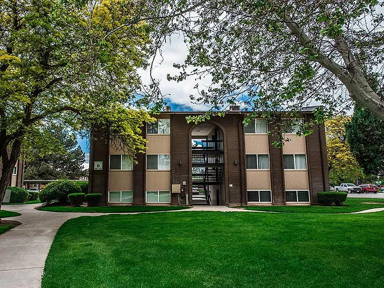 Arden Place Apartments — Photo 6
