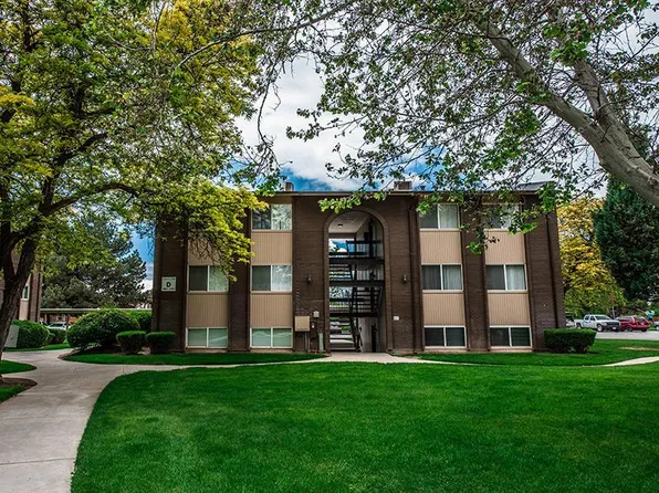 Arden Place Apartments